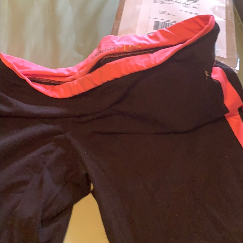 Athletic pants
